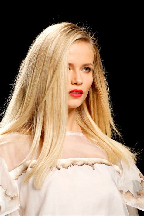 Natasha Poly marries in Saint.